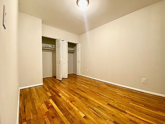 4th image of 152 Parkside Ave #2B