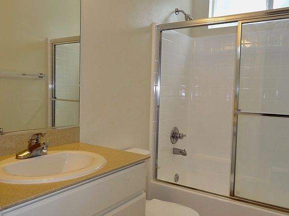 5th image of 18350 Malden St Unit 103