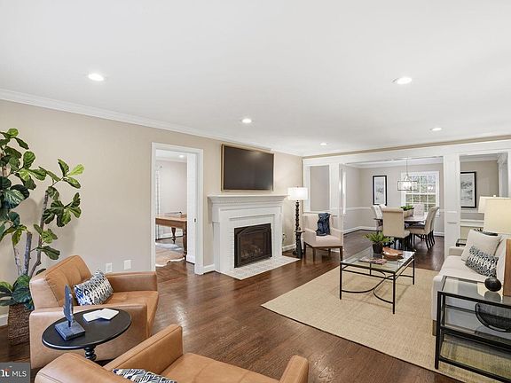 4th image of 8436 Burning Tree Rd