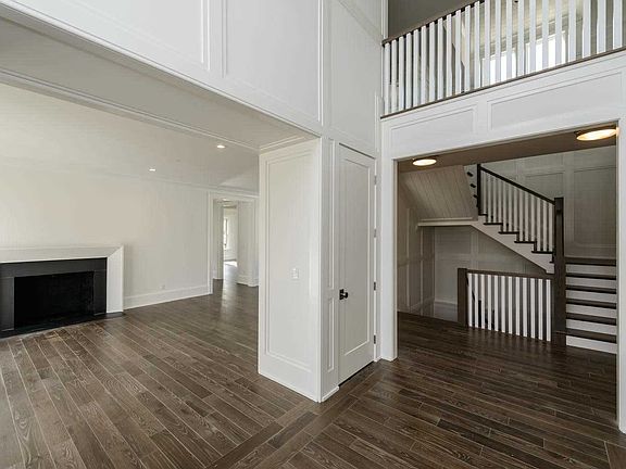 4th image of 46 School Ln
