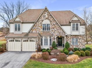 33 Louisa Beall Ln, Charles Town, WV