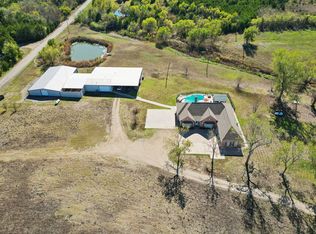 5646 County Road 2909, Dodd City, TX 75438