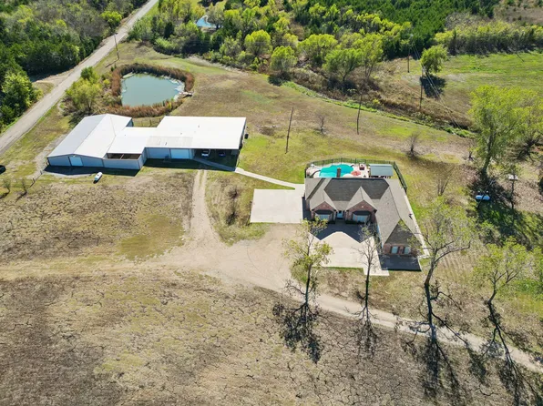 5646 County Road 2909, Dodd City, TX 75438