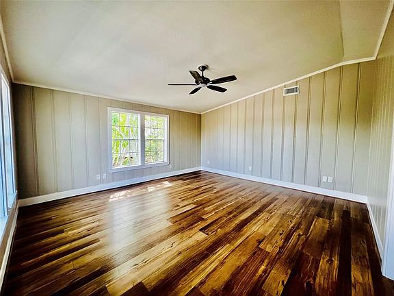2nd image of 13 Tindel St