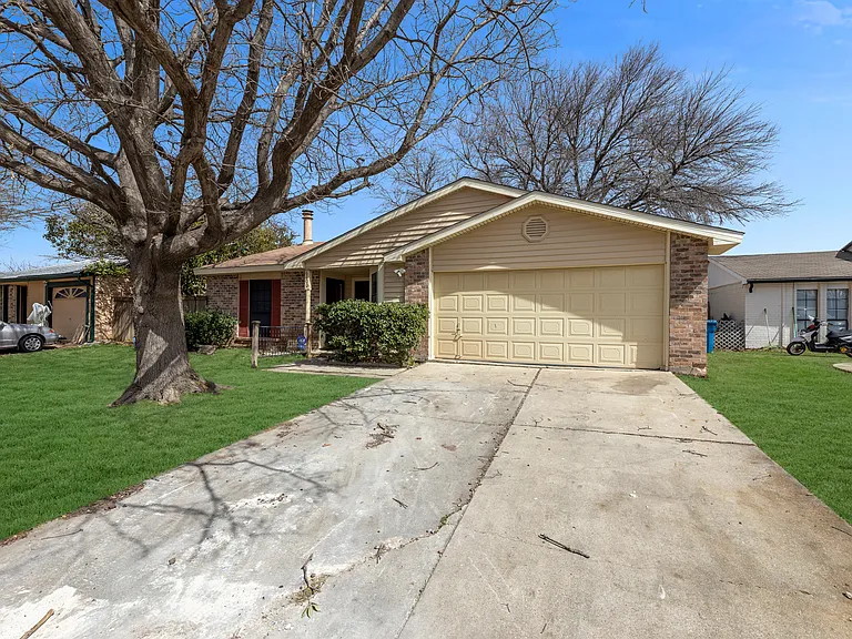 6800 Elliot Ct — Photo 23