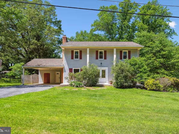 2445 Parallel Ln, Silver Spring, MD 20904