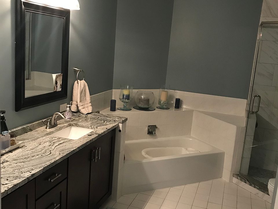 1st image of 30W005 Willow Ct