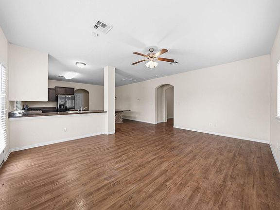 2nd image of 601 Silver Wing Dr