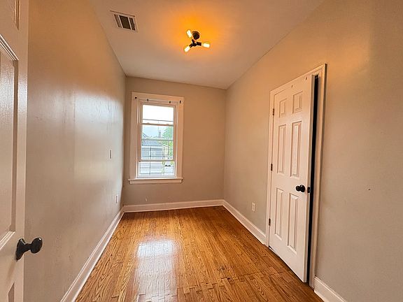4th image of 226 N Park St #6C