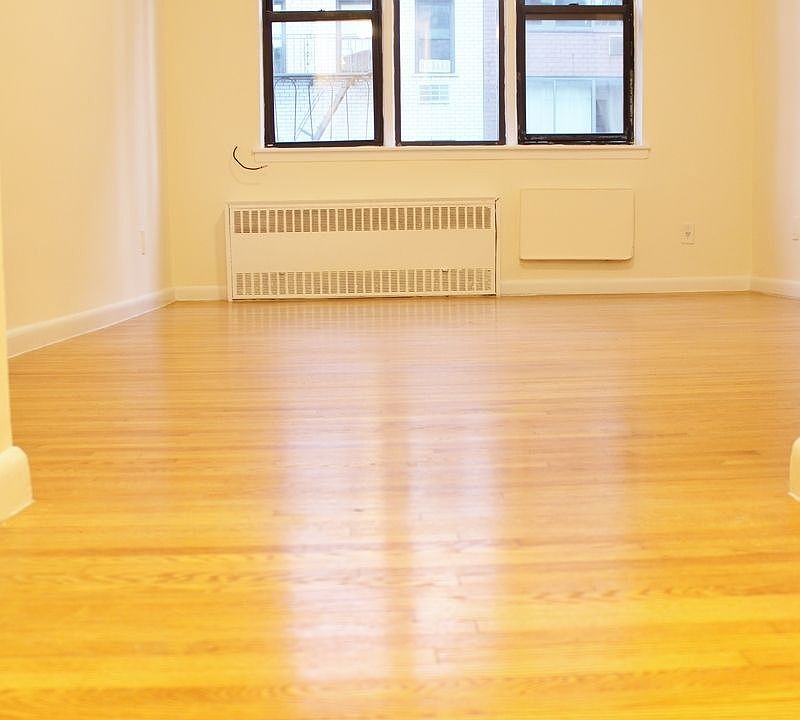 2nd image of 303 E 90th St APT 3A