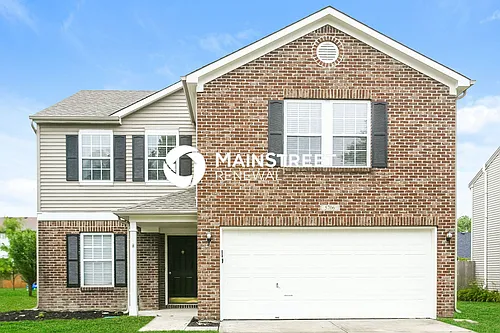 5706 N Plymouth Ct Photo 1