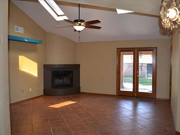 3rd image of 886 San Juan Dr