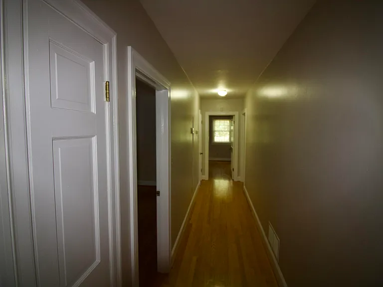 1502 Electric Rd SW — Photo 13
