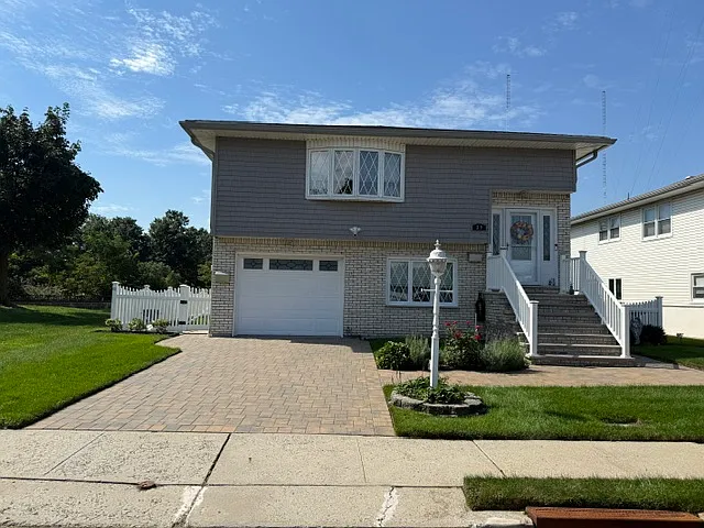 1 bed, $2,000 — Photo 1