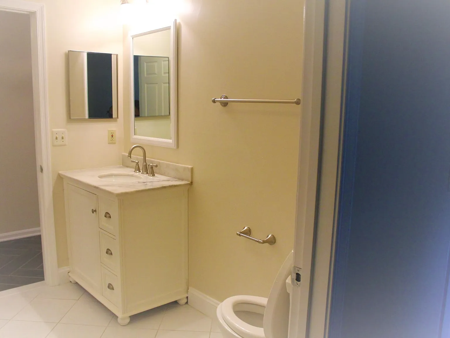 2 bed, 1100 sqft, $2,340 — Photo 3