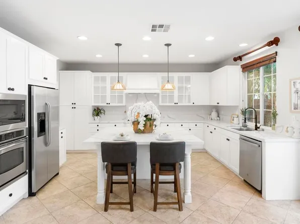 2783 Palmetto Dr, Carlsbad, CA 92009