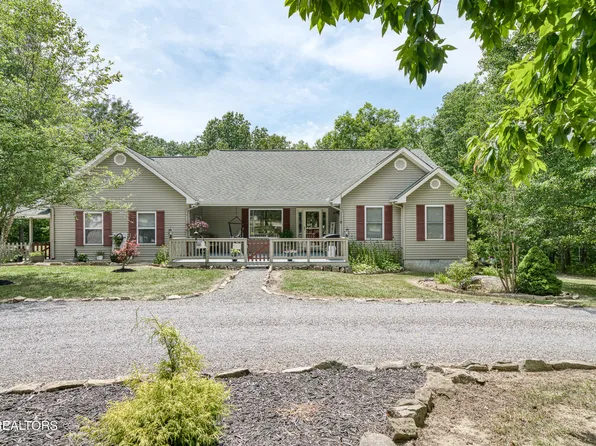 200 Pond Rd, Monterey, TN 38574