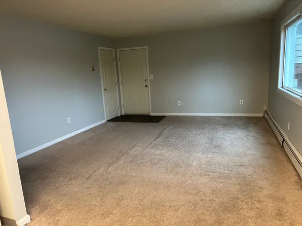 1029 Aurora Dr APT 3, Fairbanks, AK 99709