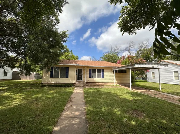 2609 Belmeade St, Brownwood, TX 76801