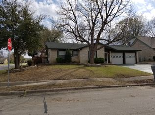 1308 Rambler Rd, Arlington, TX 76014
