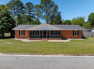2008 Lee Ave, Tifton, GA 31794