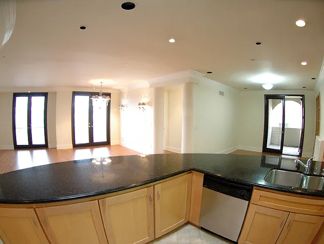 10305 Almayo Ave #301 — Photo 7
