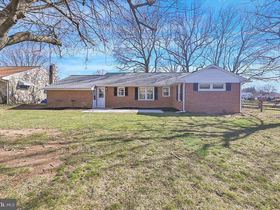 210 McKinley Ave, Hanover, PA 17331 Zillow