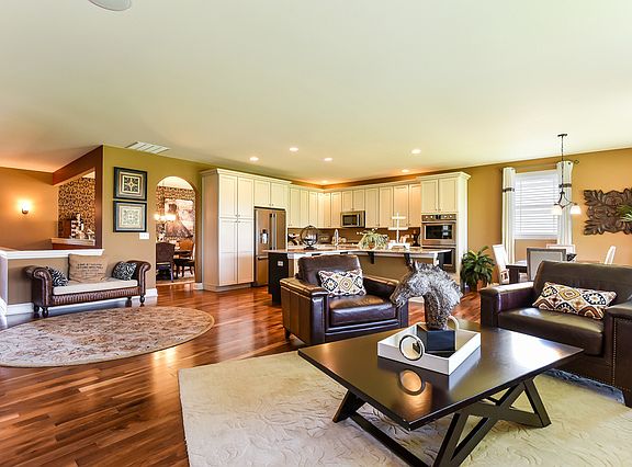 3rd image of 4019 Idlewild Ln