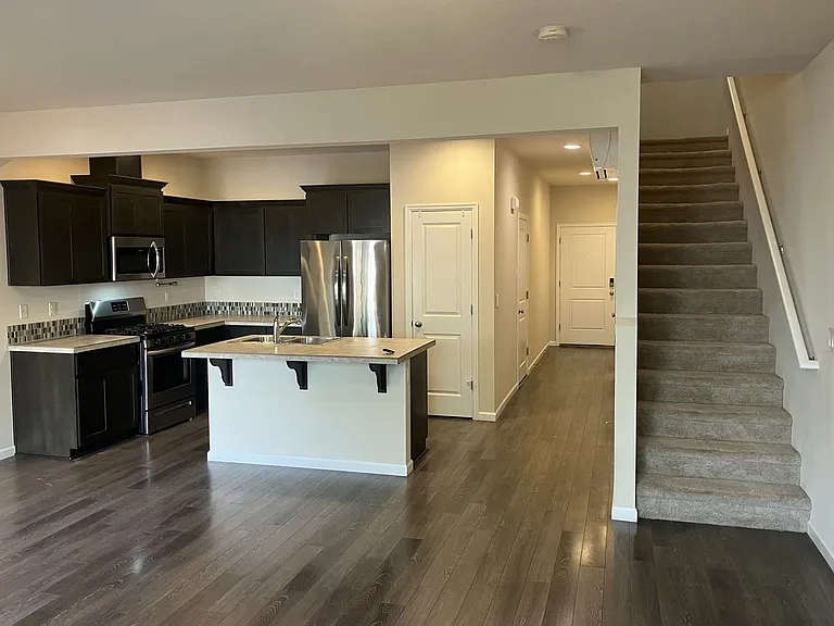 5714 Joynak St S — Photo 3