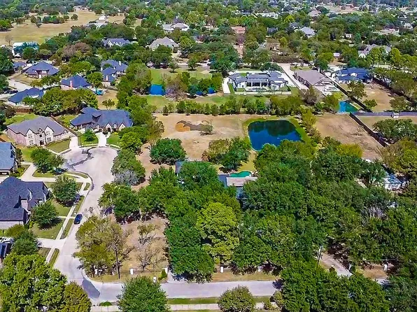 210 Black Dr, Colleyville, TX 76034