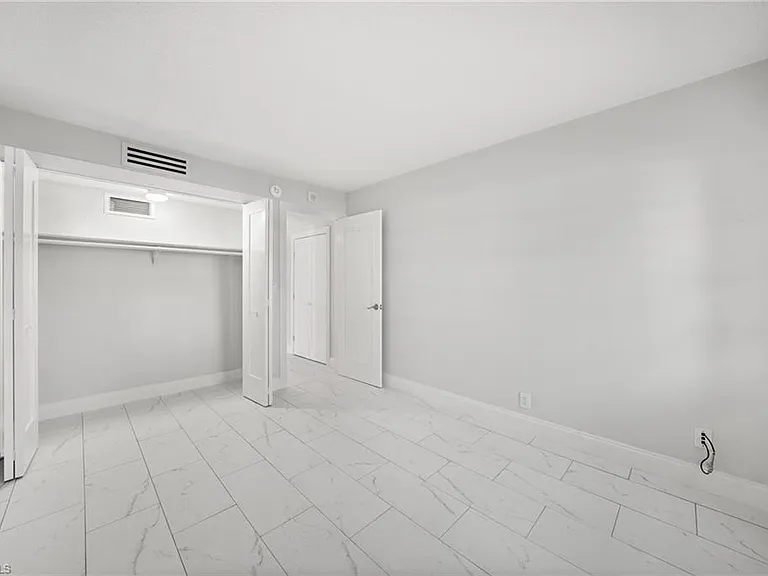 666 3rd St S #106 — Photo 16