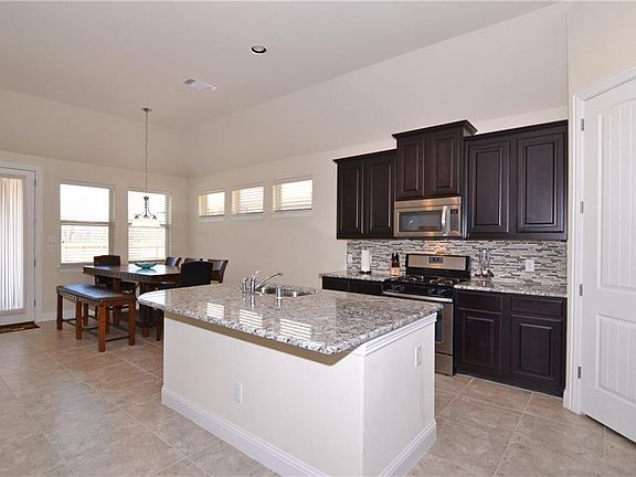 4th image of 4300 Holburn Dr