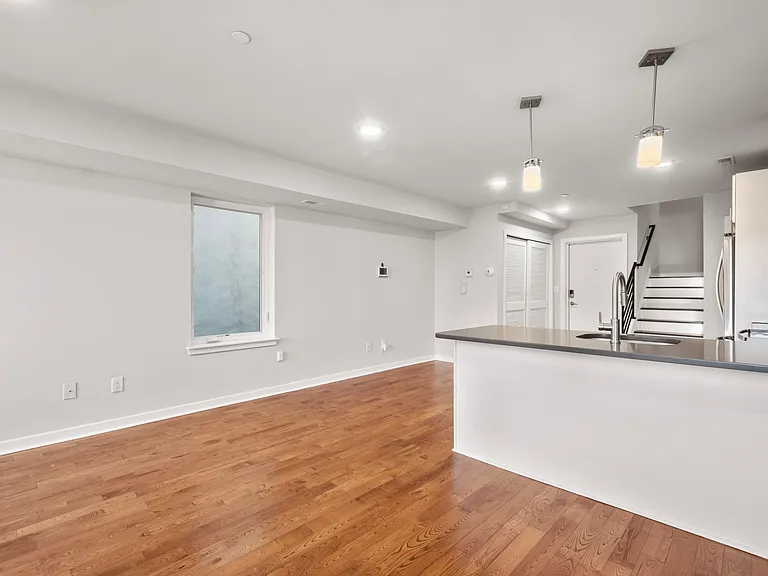 1329 N Randolph St #4 — Photo 7
