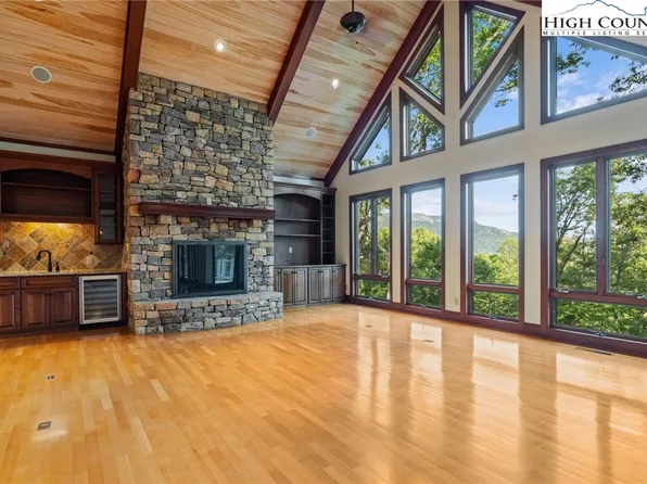 13 Grouse Moor Drive, Linville, NC 28646
