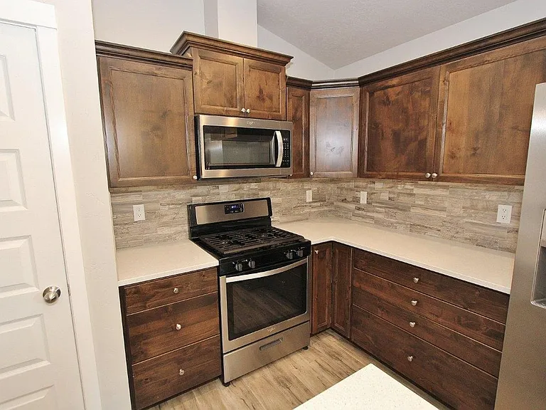 302 Rio Grande Ct — Photo 8