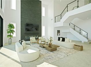 11818 Hillsborough Ln, Porter Ranch, CA 91326