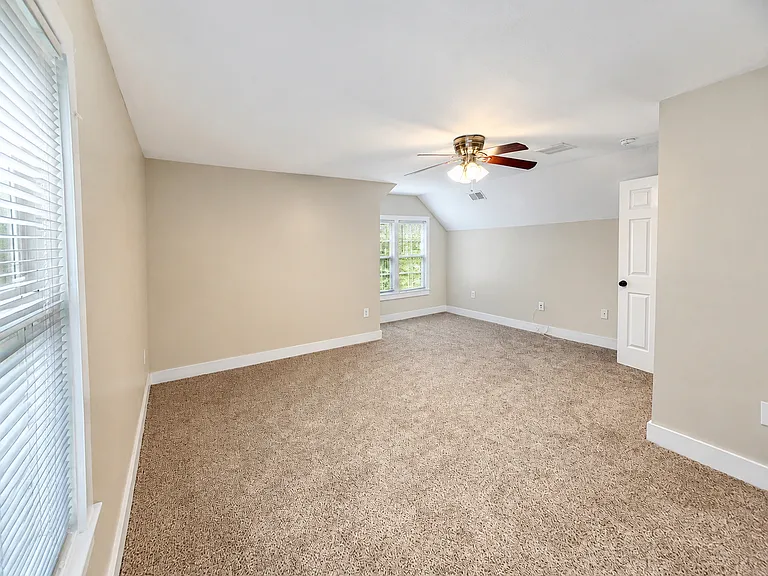 Upper Level - Primary Bedroom
