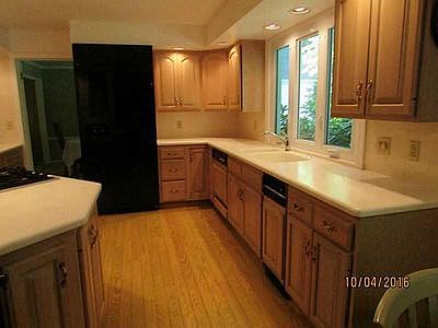 5th image of 5652 Winthrop Dr