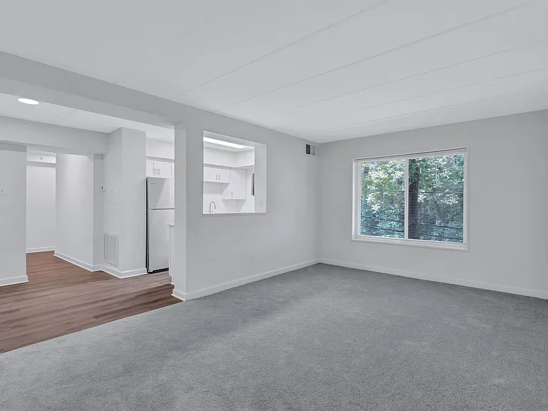 Hillstone Apartments — Photo 5