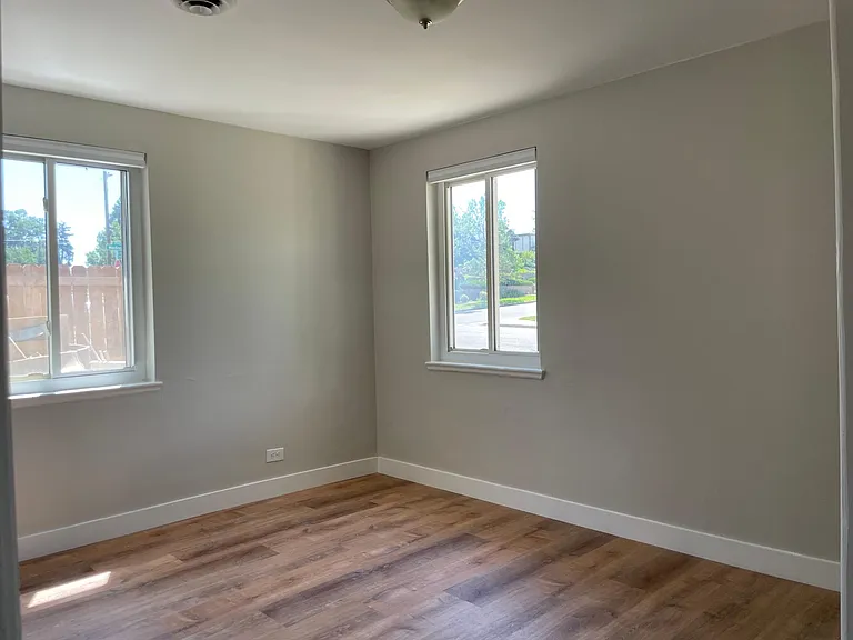 3477 E 36th Ave — Photo 13