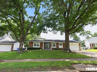 1835 Ardmore Dr, Florissant, MO 63033
