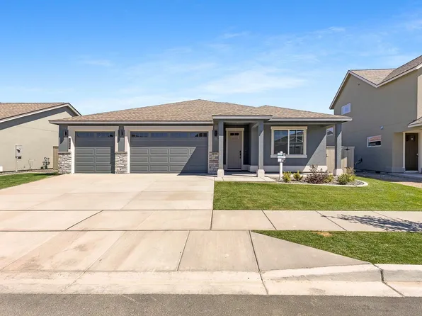 2828 Avrio Ave, Richland, WA 99354