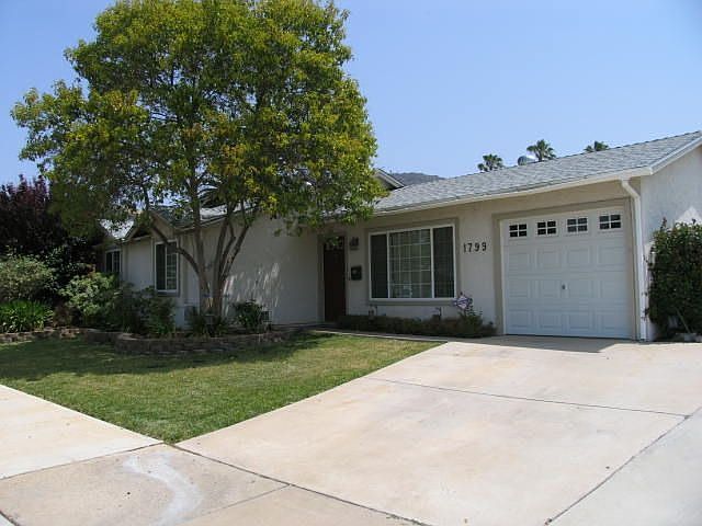 Beautiful Front Yard Landscaping!