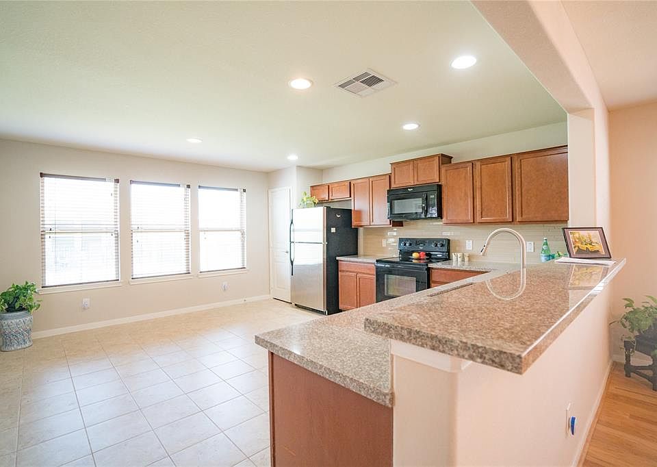 1st image of 2927 Coral Berry Ct