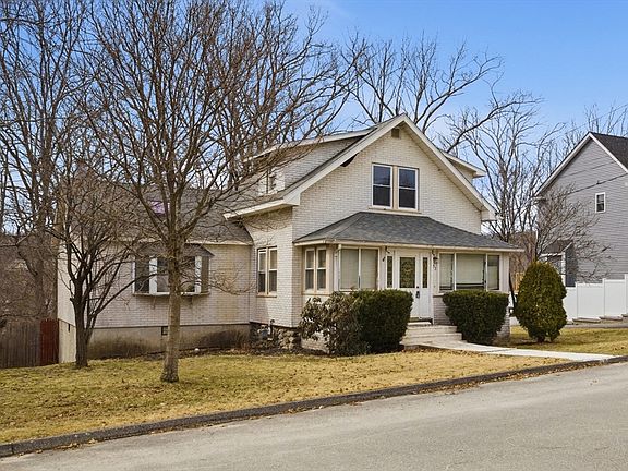 2nd image of 53 Mount Ave