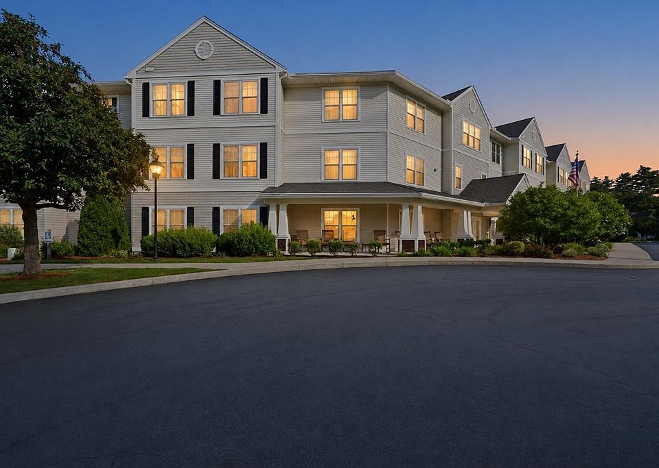 1st image of 7 Crescent Way Unit 306