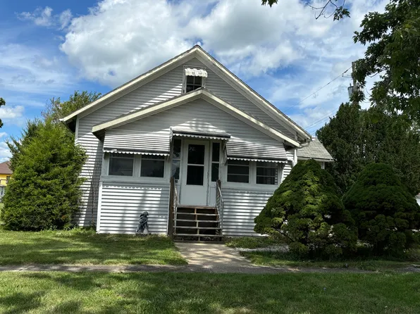 106 E Elm St, Buckley, IL 60918