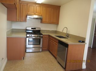 609 E Windsor Rd APT 210, Glendale, CA 91205