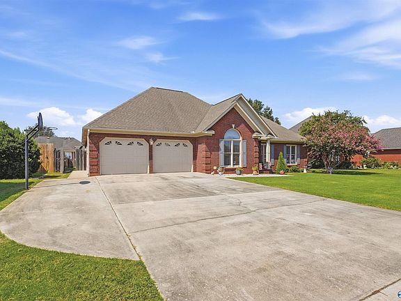 2nd image of 2903 Whiteford Dr SW