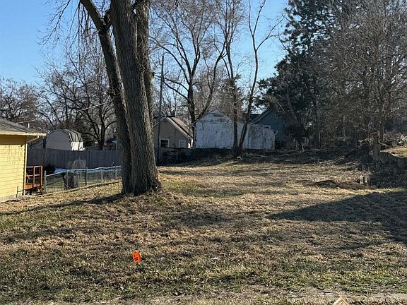 2nd image of 4719 Grant St